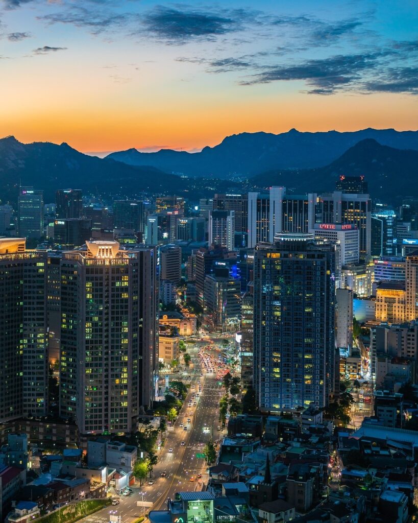 “Panoramic view of Seoul city skyline with the Han River and Namsan Tower in 2025, showing the scale and urban layout of South Korea’s capital.”