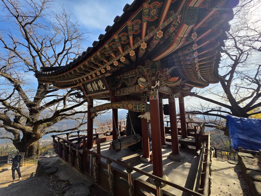 templestay-in-korea-traditional-temple-bell-pavilion Traditional Korean temple bell pavilion for a Templestay in Korea cultural experience